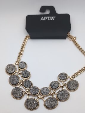Apt. 9 Goldtone Sparkly Glittery Silver Statement Necklace NWT